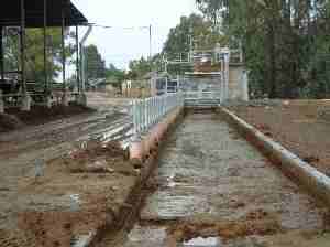  מערכת איסוף זבל ברפת והפרדת מוצקים מהנוזלים